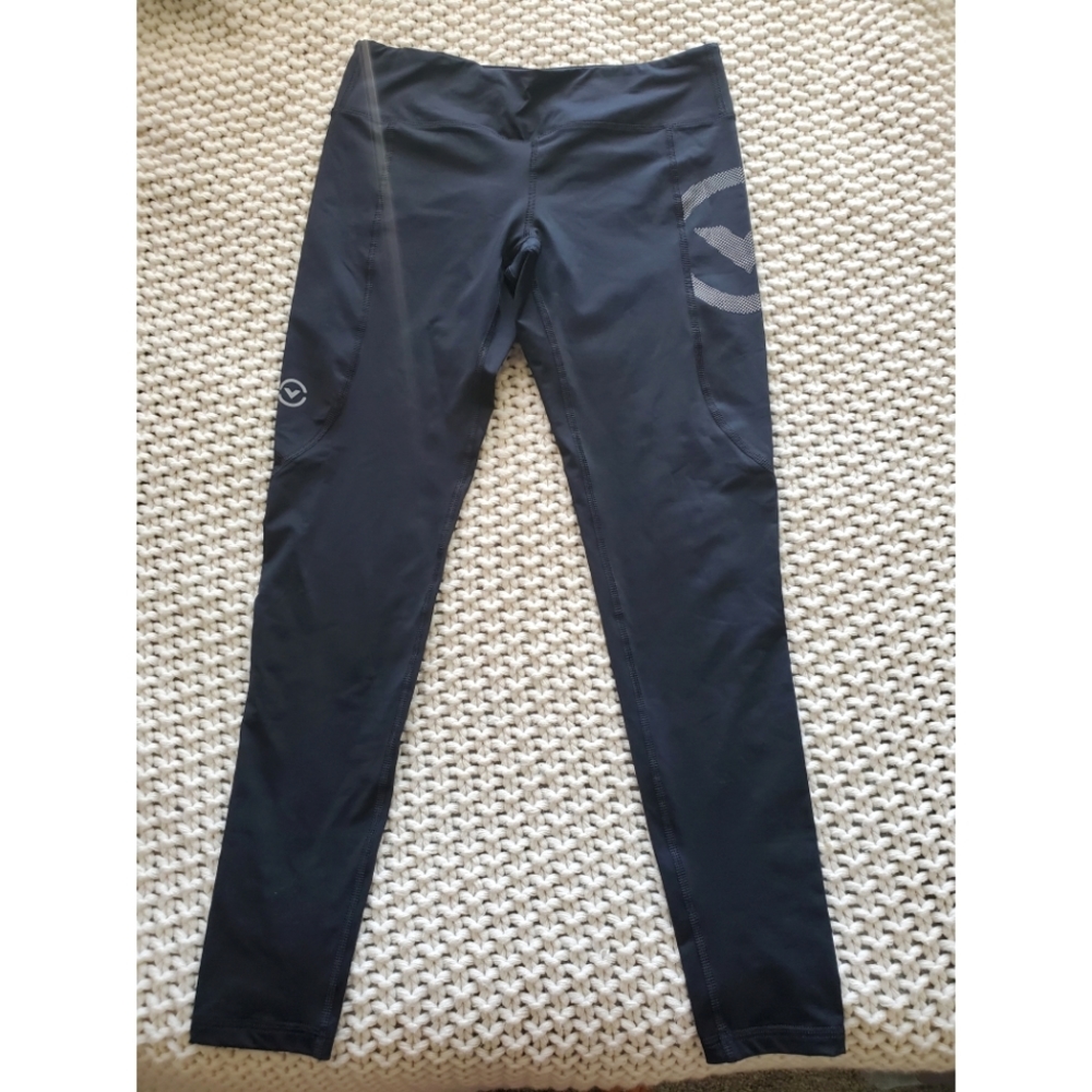 Virus performance leggings